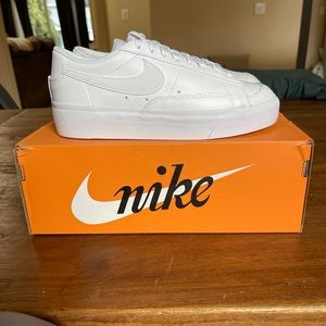 Nike women’s blazer low platform shoes